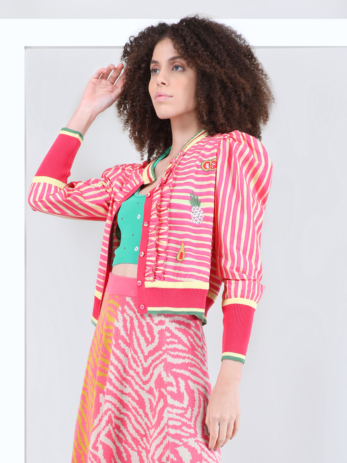 MAGIC HAPPENS CARDIGAN