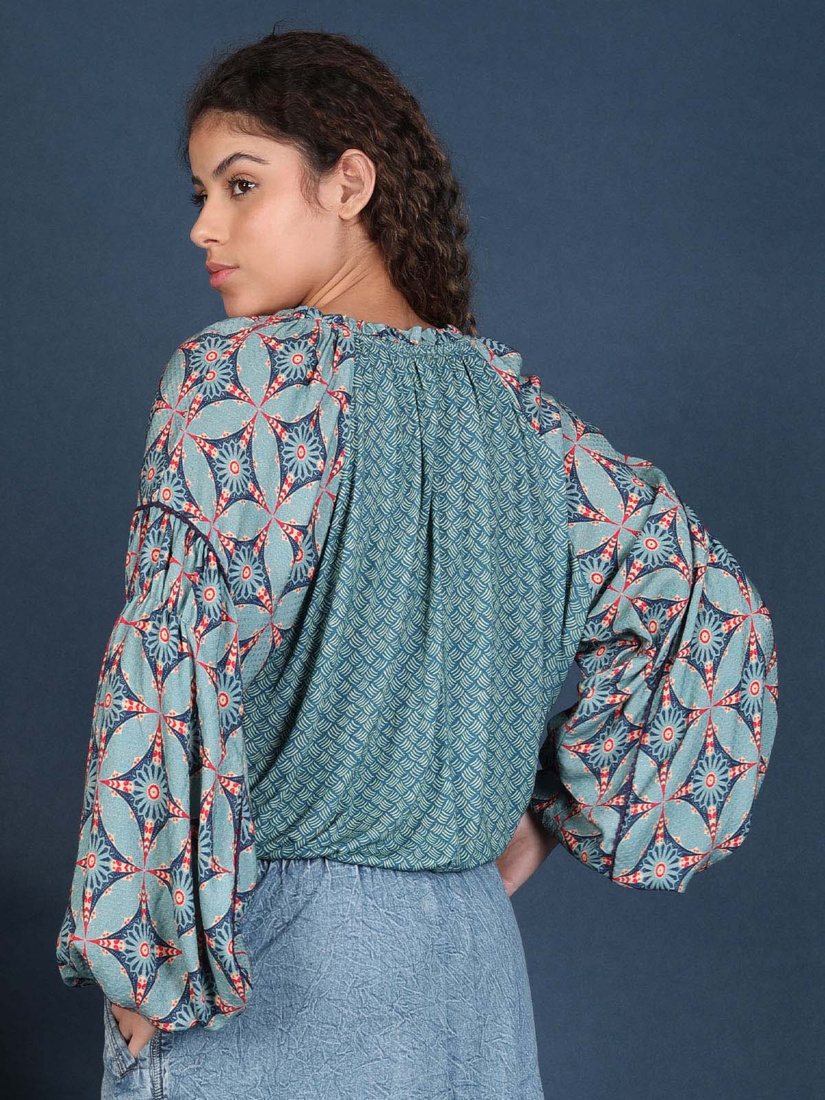 LYDIANA TOP