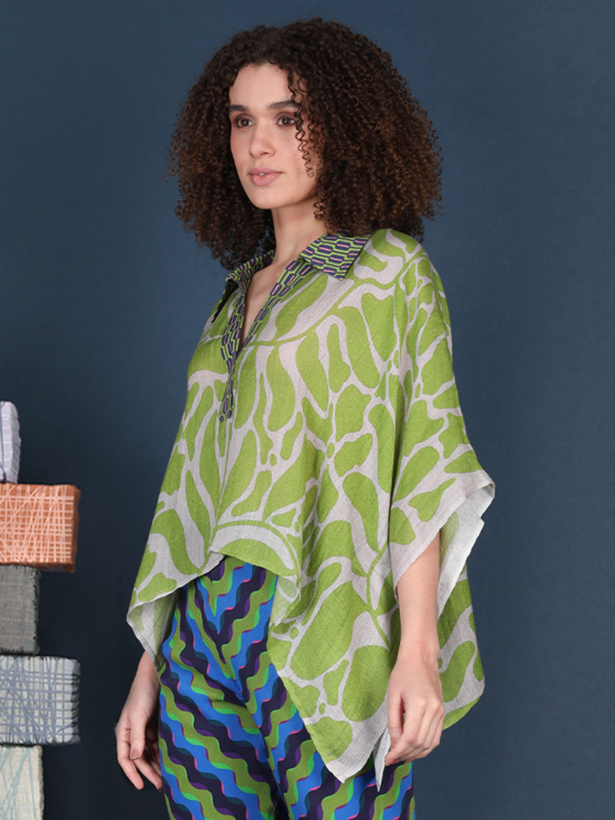 STARLIA PONCHO