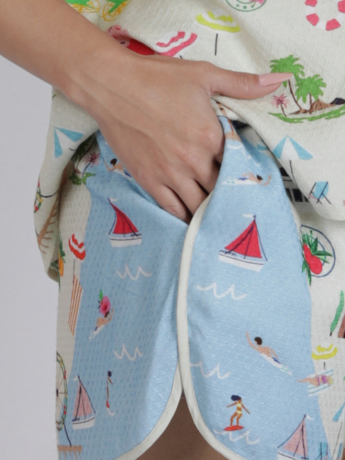 NEVARIO SHORTS